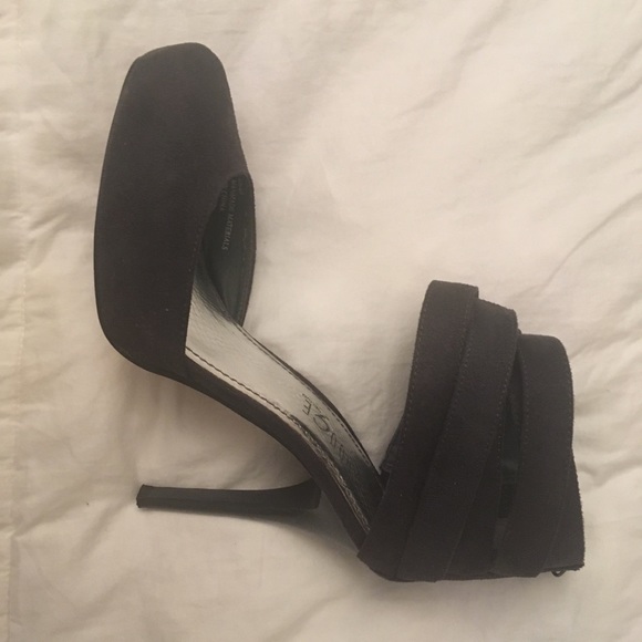 Rouge gray grey suede heels - Picture 6 of 9